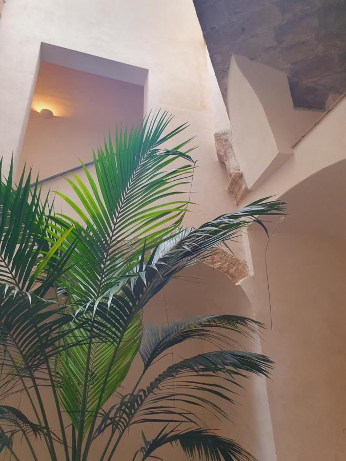 "Guttuso Tribute Suite" Experience Apartment パレルモ エクステリア 写真