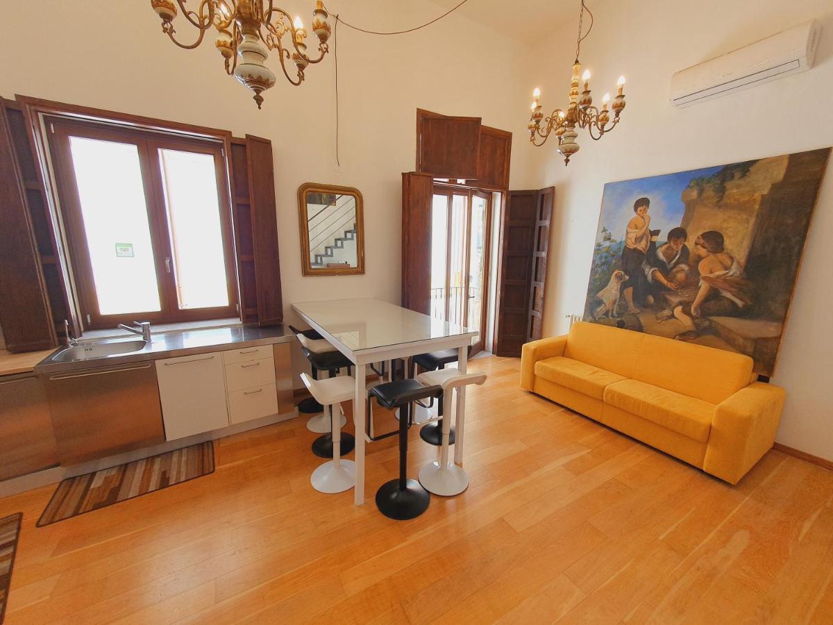 "Guttuso Tribute Suite" Experience Apartment パレルモ エクステリア 写真